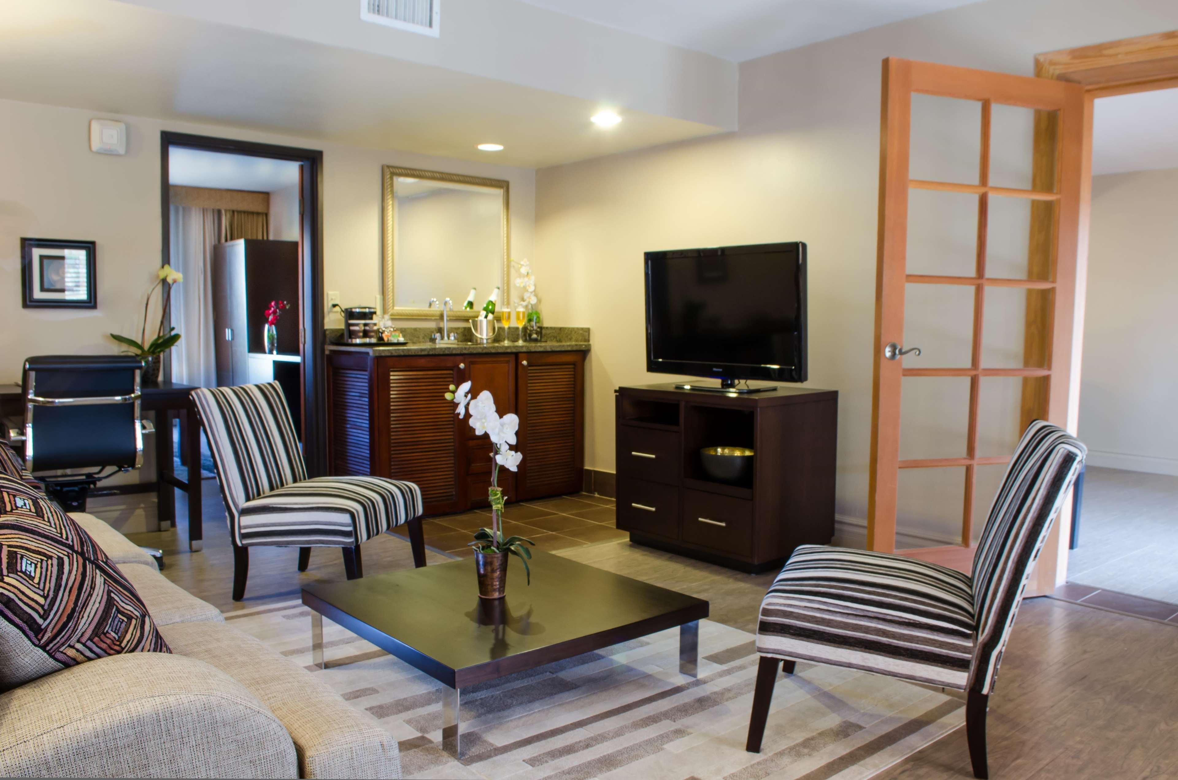 Doubletree Suites By Hilton Tucson Airport Esterno foto
