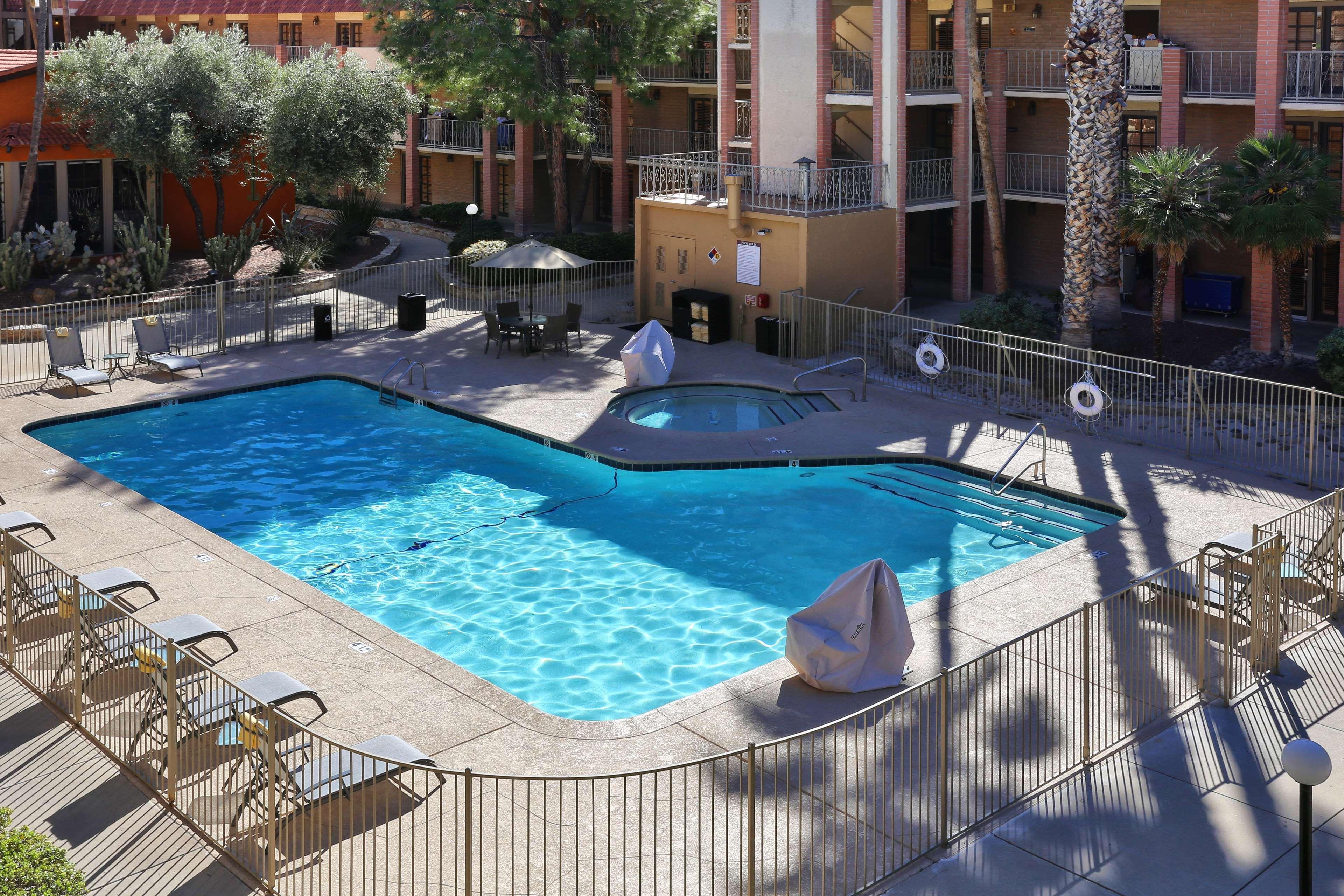 Doubletree Suites By Hilton Tucson Airport Esterno foto